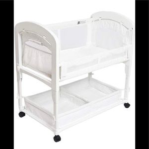 NEW Arm's Reach Cambria Co-Sleeper Bassinet, White
